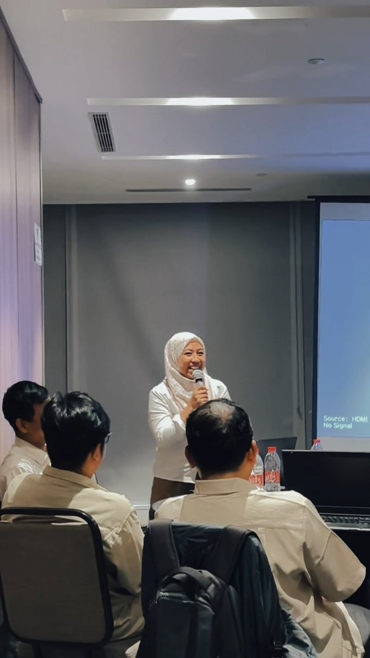 26 Januari 2026 - Hotel Trembesi BSD

Rapat kerja merupakan momen penting bagi setiap perusahaan, salah satunya PT Amara Cisadane, untuk melakukan evaluasi atas kinerja tahun 2025 lalu serta menjadi wadah untuk menuangkan ide dan strategi untuk tahun 2026.

Terimakasih kepada seluruh tim yang telah memberikan kontribusi terbaiknya pada tahun 2025 lalu. Mari kita bersama-sama melangkah pada tingkatan yang lebih tinggi!

#RapatKerjaAmC #RapatKerja #amaracisadaneteam #konsultanlingkungan